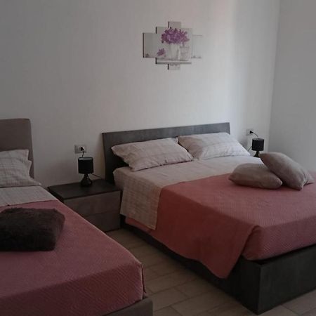 Peppino'S Home คาตาเนีย ภายนอก รูปภาพ